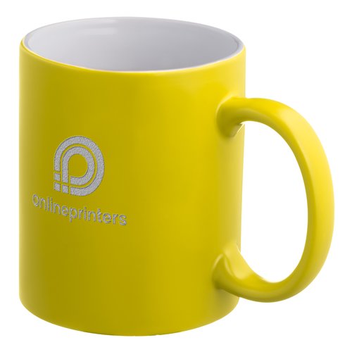 Gelbe Keramik-Tasse mit Henkel.