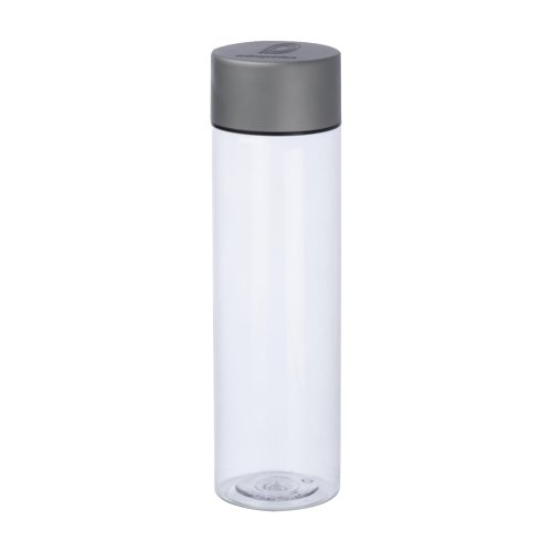 Transparente Tritan-Trinkflasche mit grauem Deckel.