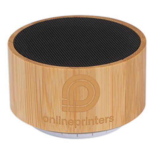 Heller Holz-Lautsprecher mit schwarzem Gitter.