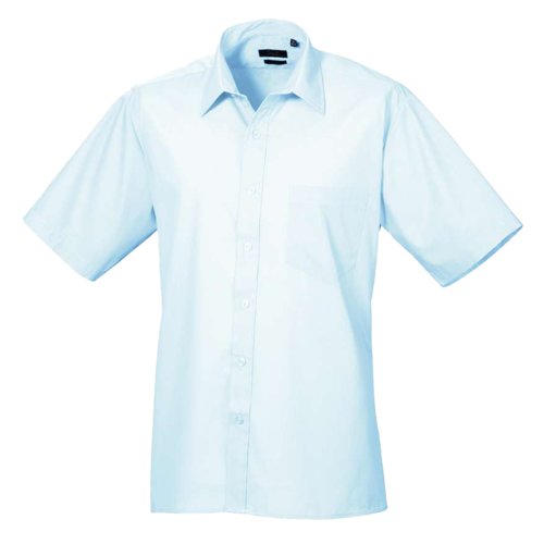 Hellblaues Poplin-Hemd mit kurzen rmeln und Knopfleiste.